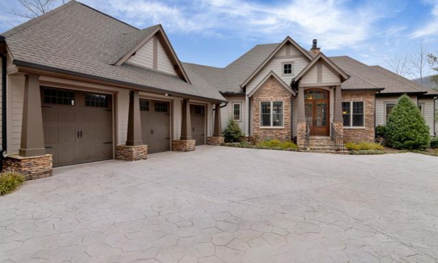 101 Spruce Lane