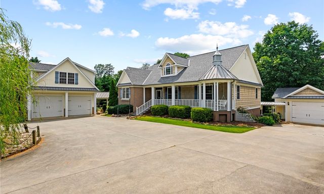 106 Woodcross Way