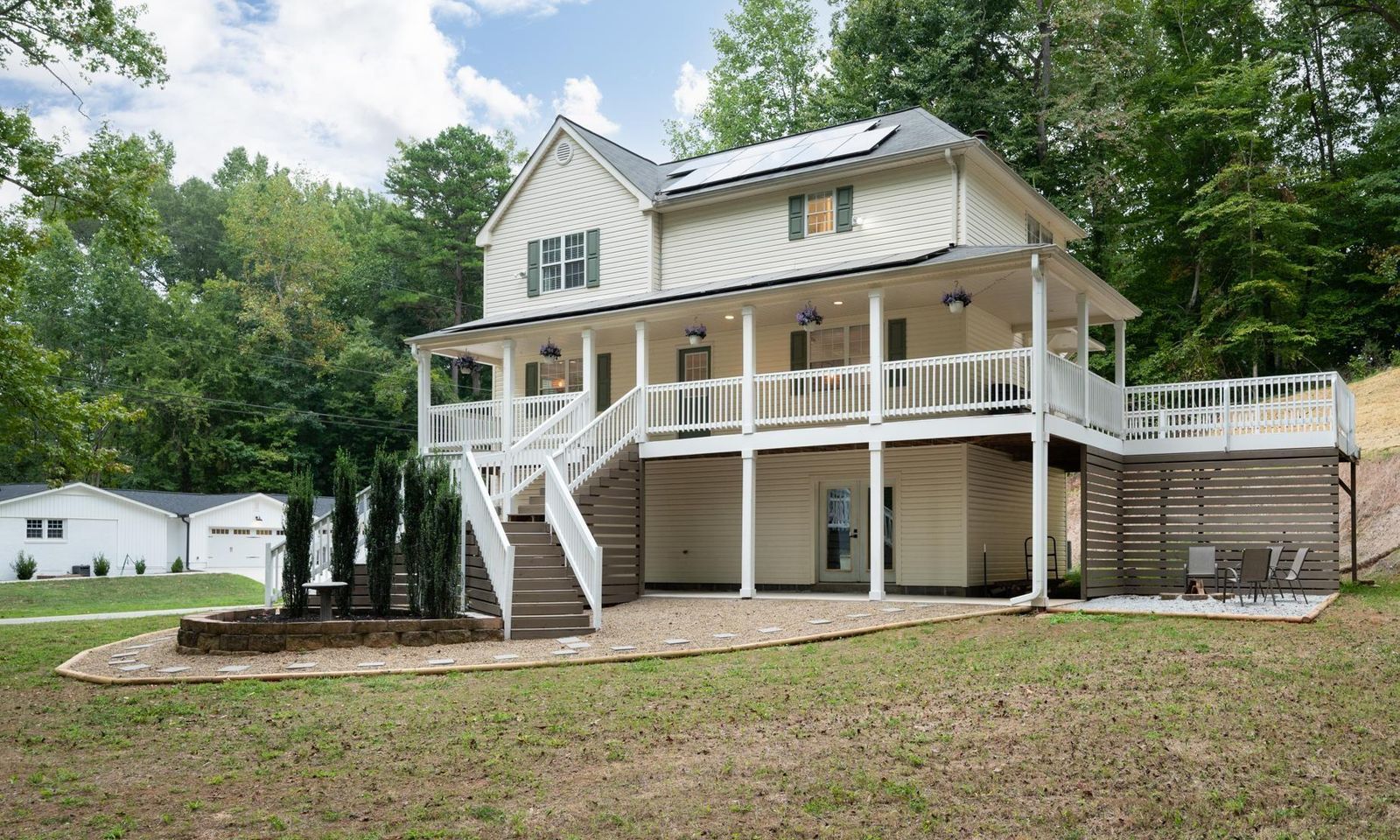 Property image 3 at 201 Riverview Drive, Greenville, SC 29611