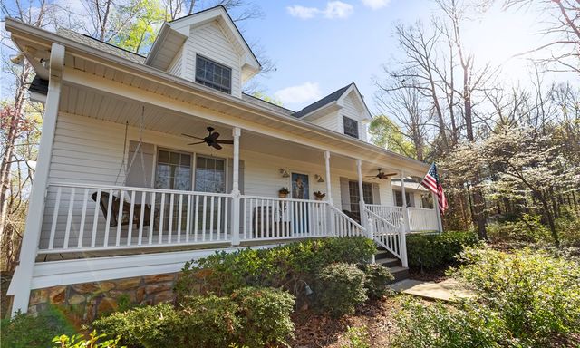 120 Lake Breeze Lane