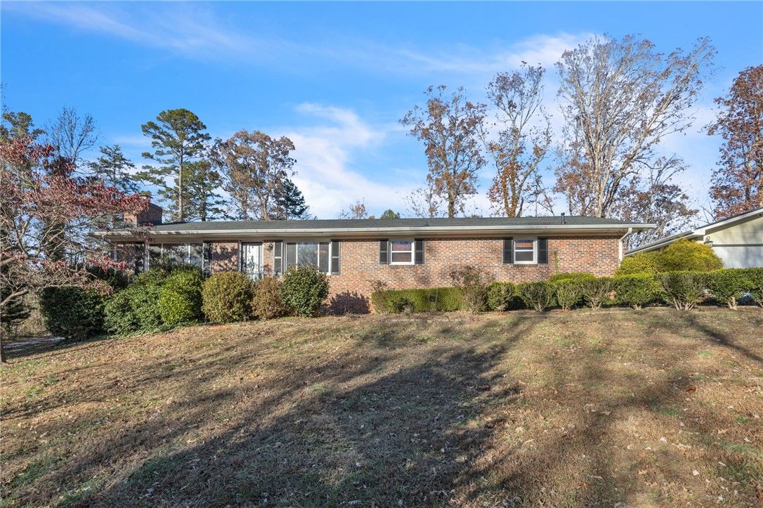 Property image 1 at 5012 Forest Drive, Seneca, SC 29672