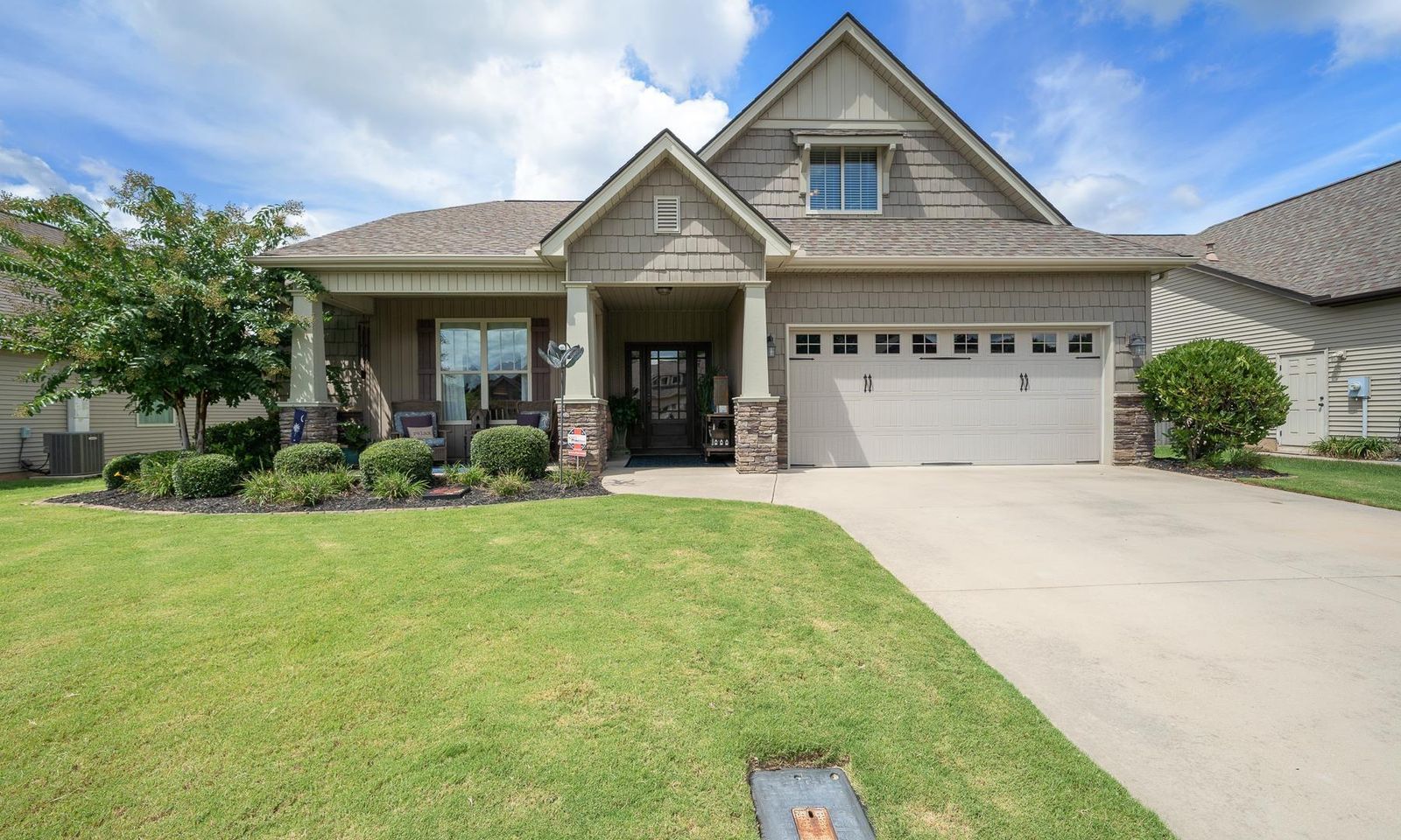 Main image of property at 6 Canyon Court, Greenville, SC 29607