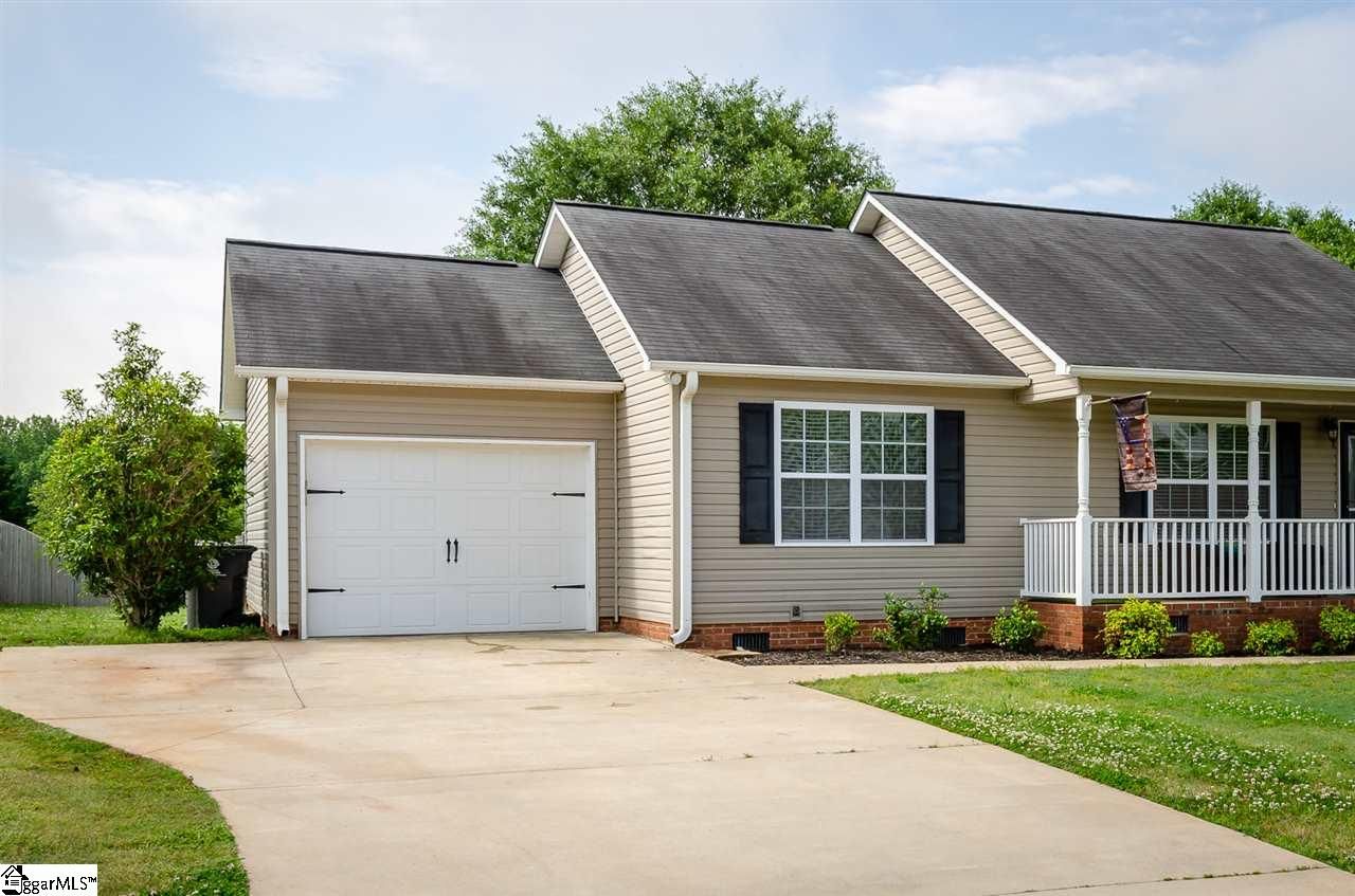 Property image 3 at 167 Summer Lady Lane, Boiling Springs, SC 29316