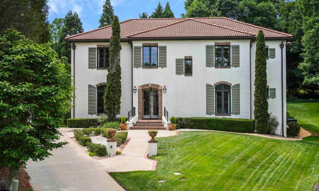 5 Henley Court