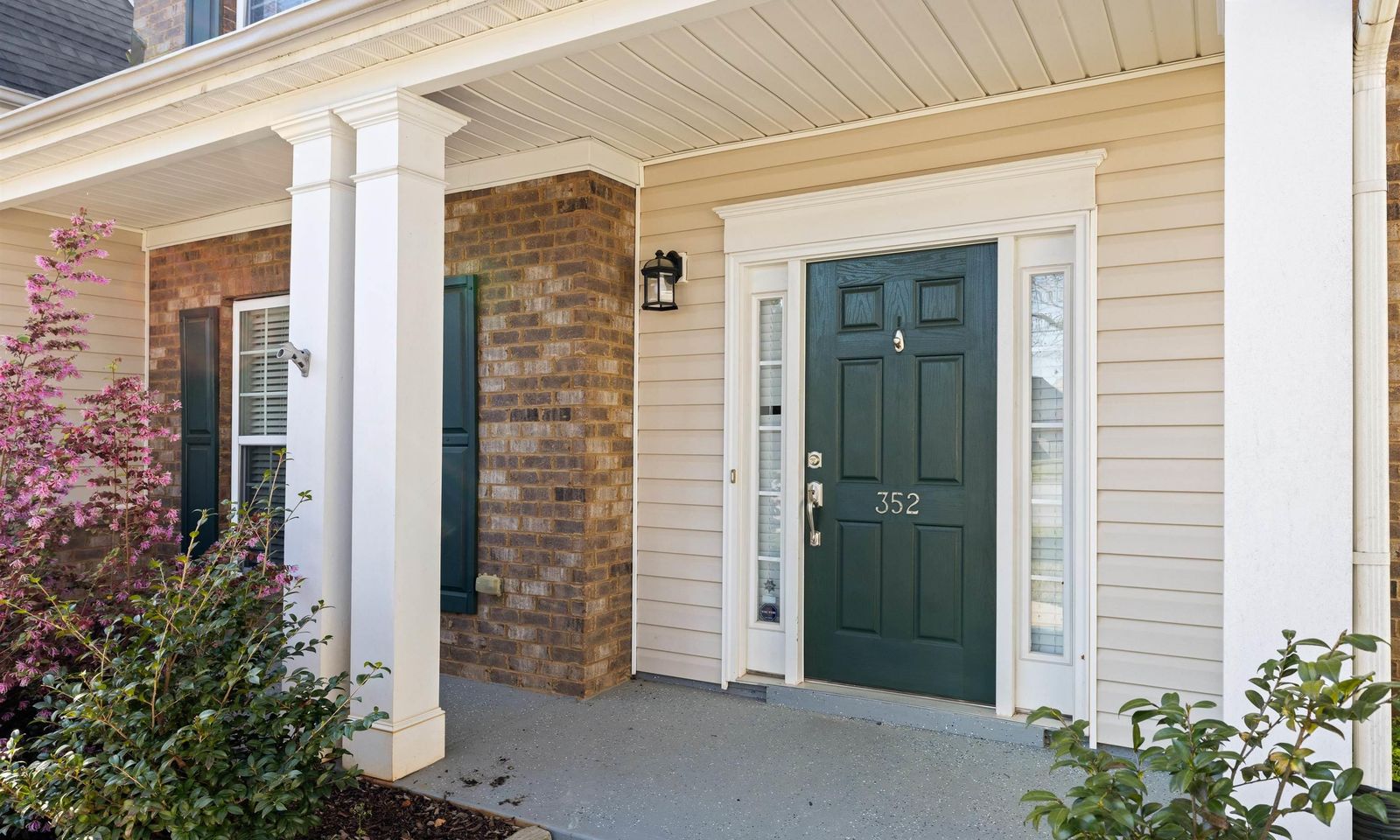 Property image 2 at 352 Abbey Gardens Lane, Simpsonville, SC 29681