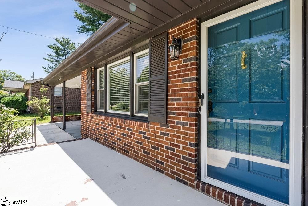 Property image 5 at 3 Latham Drive, Greenville, SC 29617