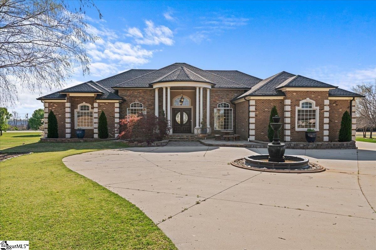 Main image of property at 232 Vista Pointe Drive, Greer, SC 29651