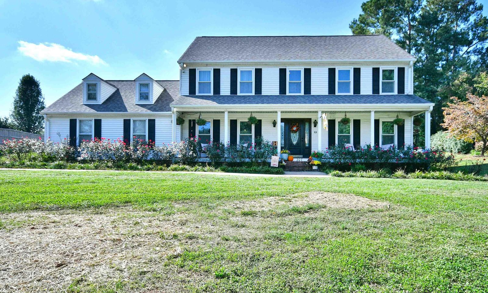 Property image 1 at 207 Heathwood Place, Easley, SC 29640