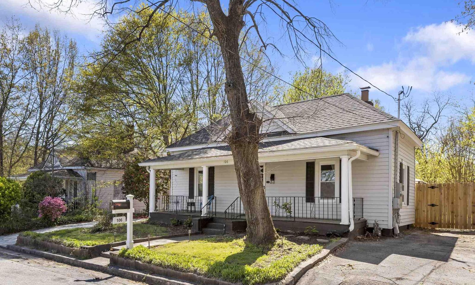 Property image 2 at 106 Albert Street, Greer, SC 29651