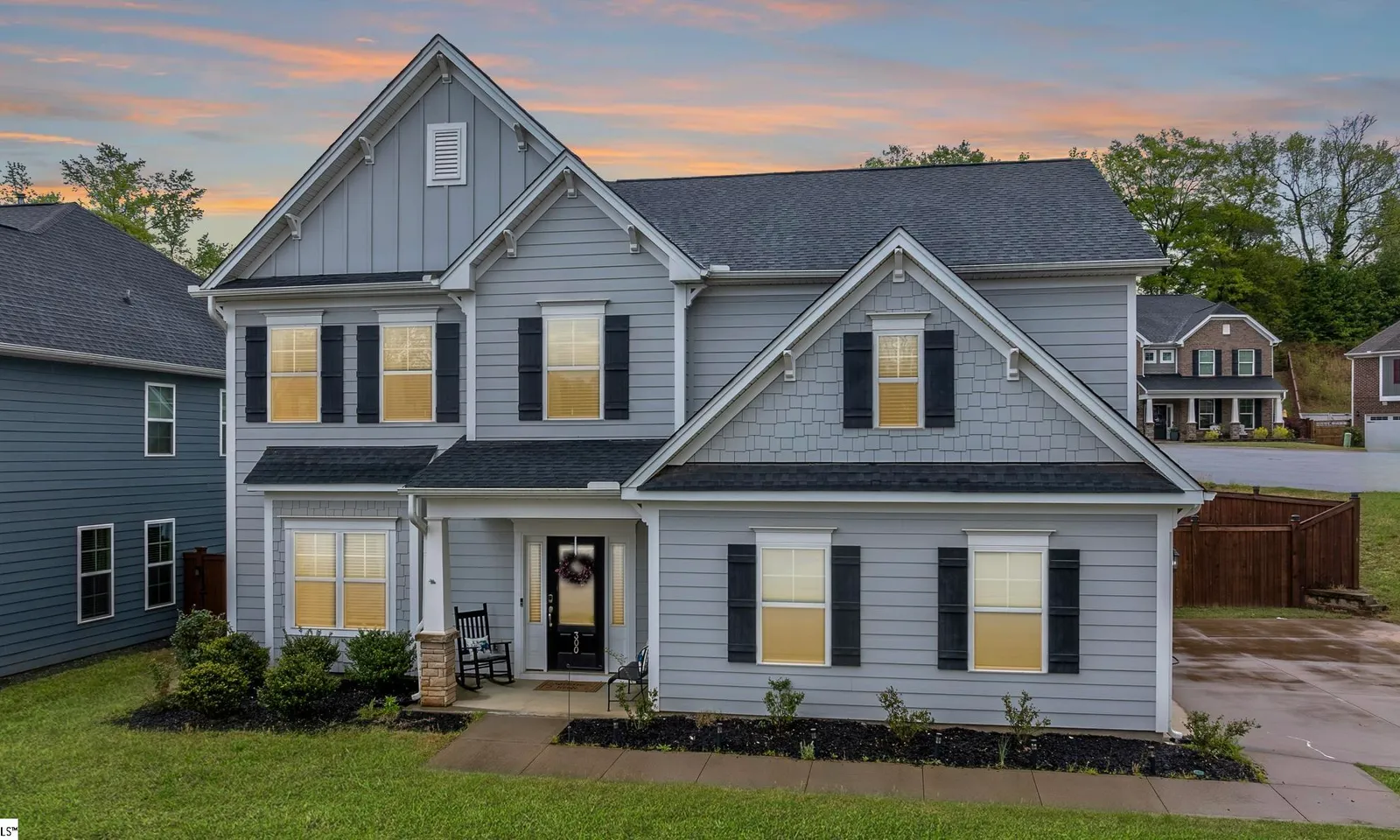 Easton Ridge, Greer Community