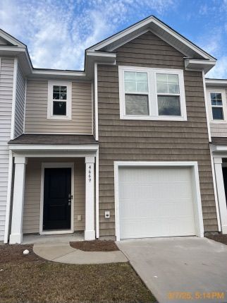 4669 Palm View Circle