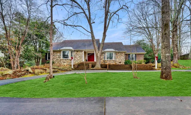 102 Graystone Road