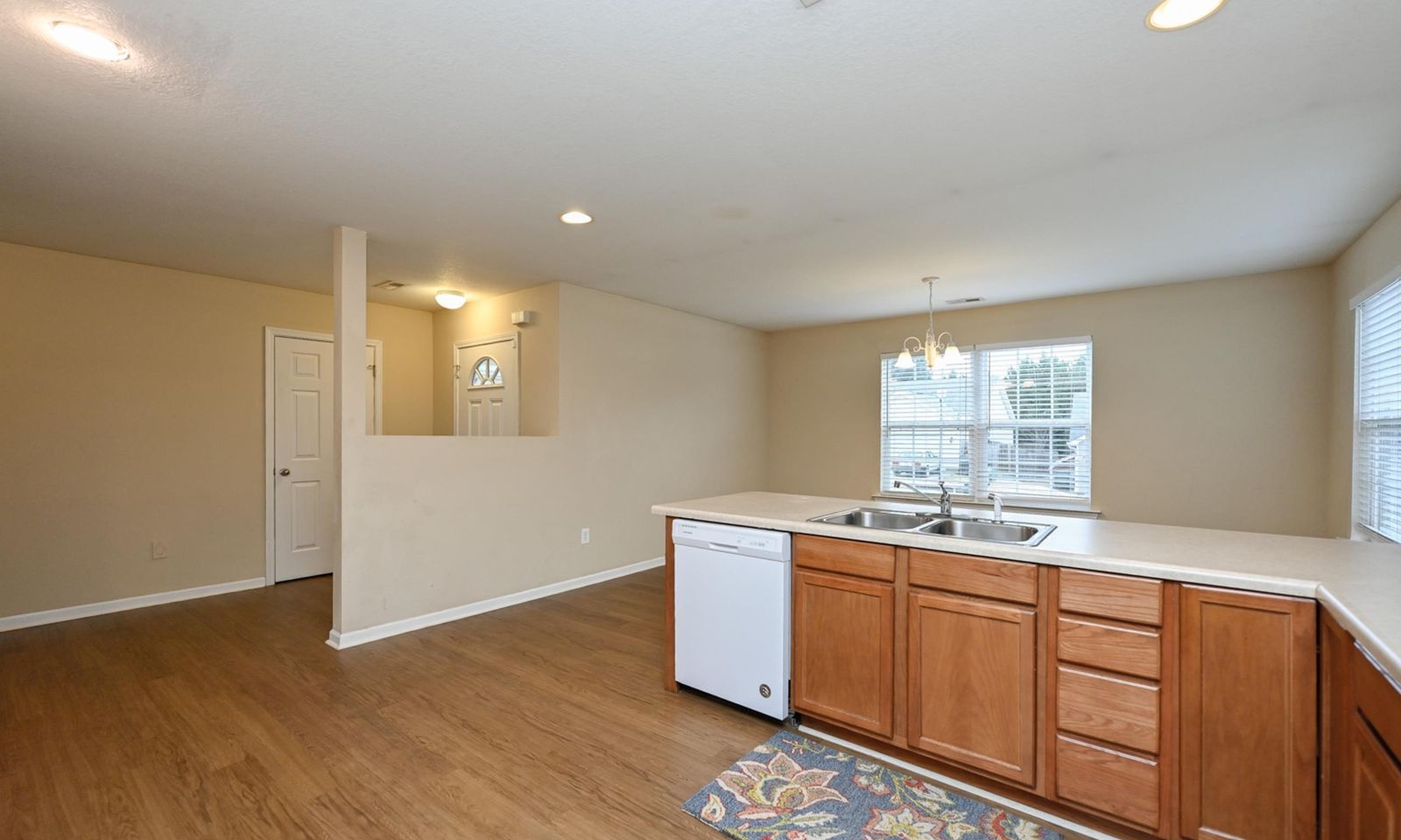 Property image 3 at 8 Landing Lane, Simpsonville, SC 29681