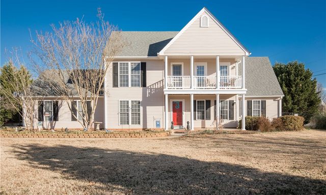 100 Ascot Drive