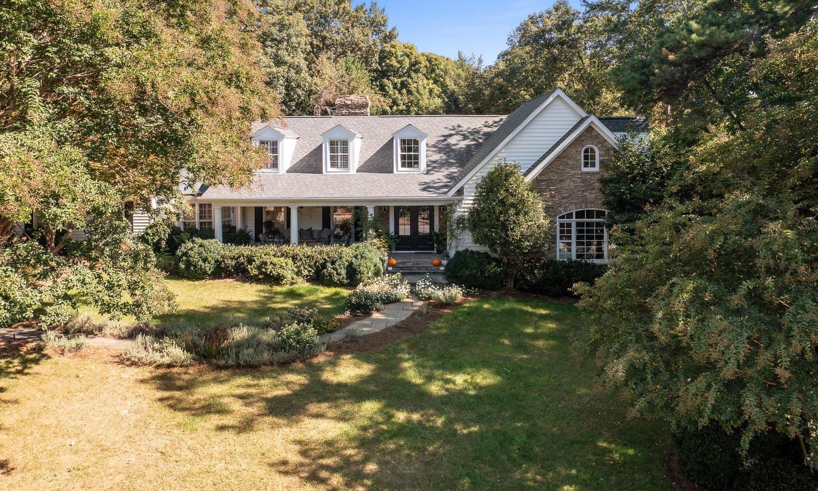 Property image 2 at 202 Lowood Lane, Greenville, SC 29605