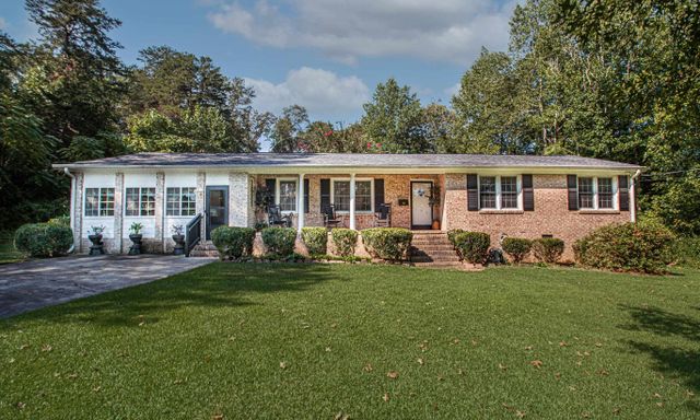 122 Barwood Circle