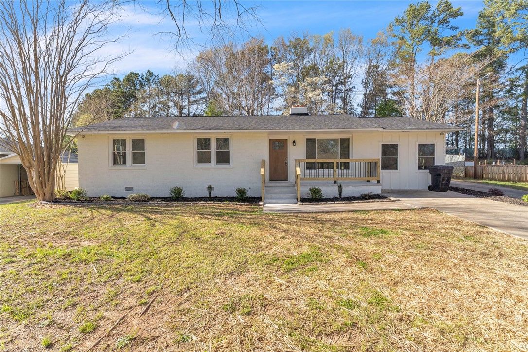 Property image 1 at 226 Bedford Forest Avenue, Anderson, SC 29625