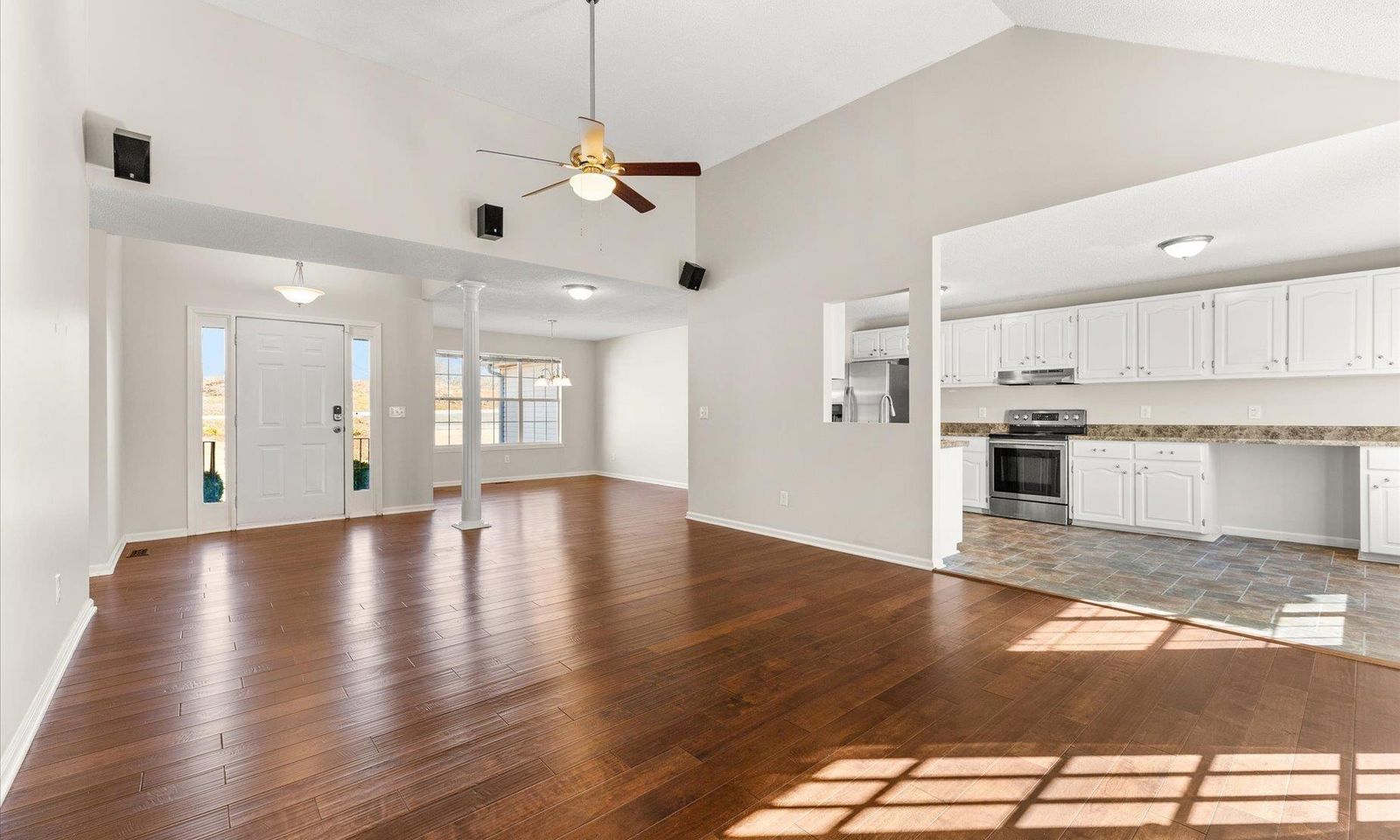 Property image 3 at 100 Brown Lane, Simpsonville, SC 29681