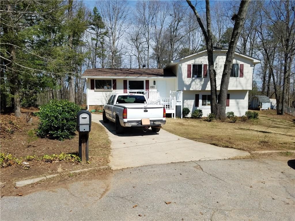 Main image of property at 42 Windtree Court, Travelers Rest, SC 29690