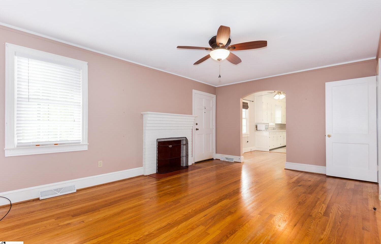 Property image 3 at 114 Lenore Avenue, Greenville, SC 29617