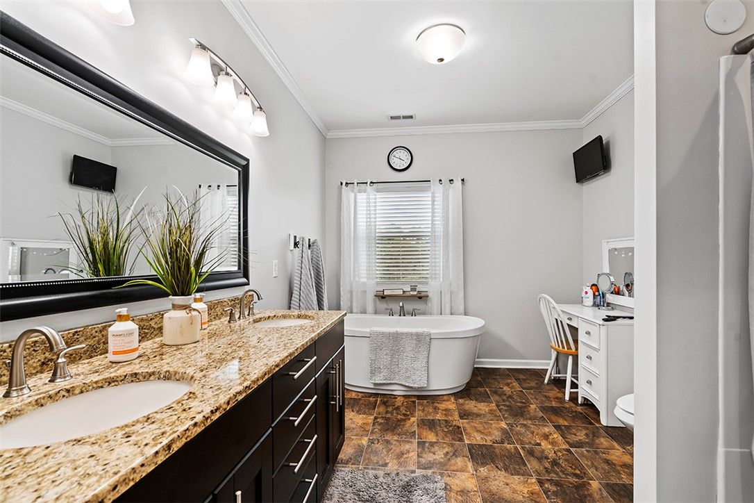 Property image 3 at 408 Miller Road, Hodges, SC 29653