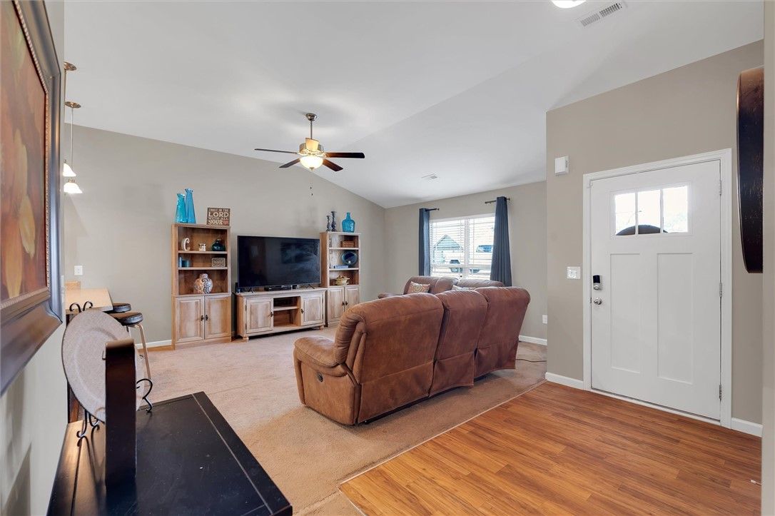 Property image 2 at 314 Catterick Way, Fountain Inn, SC 29644