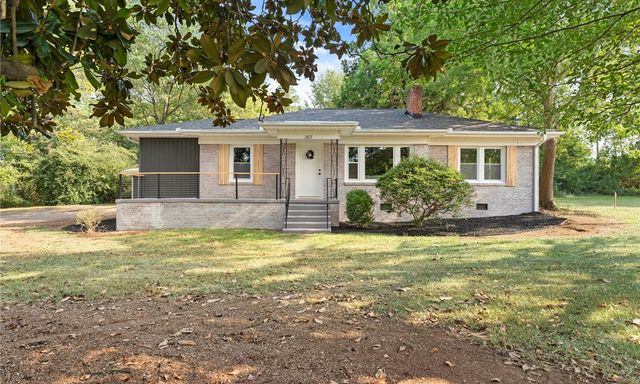 207 Bedford Forest Avenue