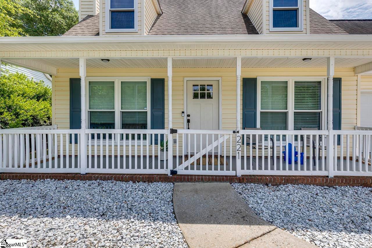 Property image 3 at 221 Twin Falls Drive, Simpsonville, SC 29680