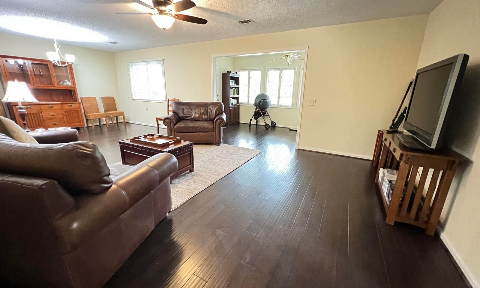 Property image 4 at 211 Lakeside Circle, Greenville, SC 29615