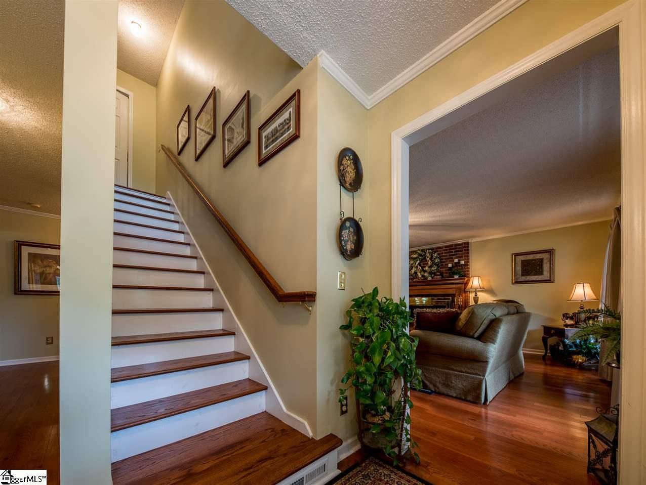 Property image 2 at 5 Oliver Court, Simpsonville, SC 29681