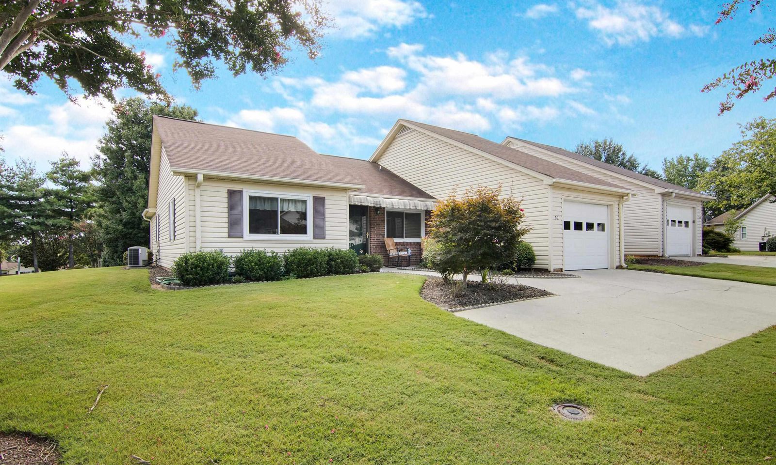 Property image 1 at 201 S Woodgreen Way, Greenville, SC 29615