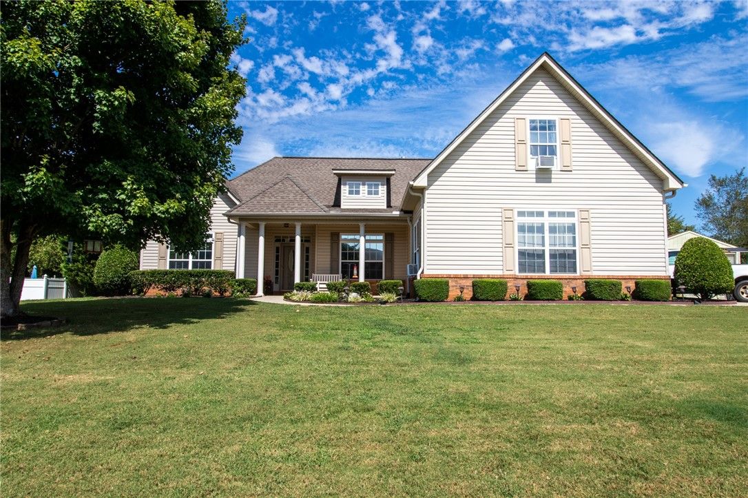 Property image 2 at 111 Prestwick Drive, Anderson, SC 29621