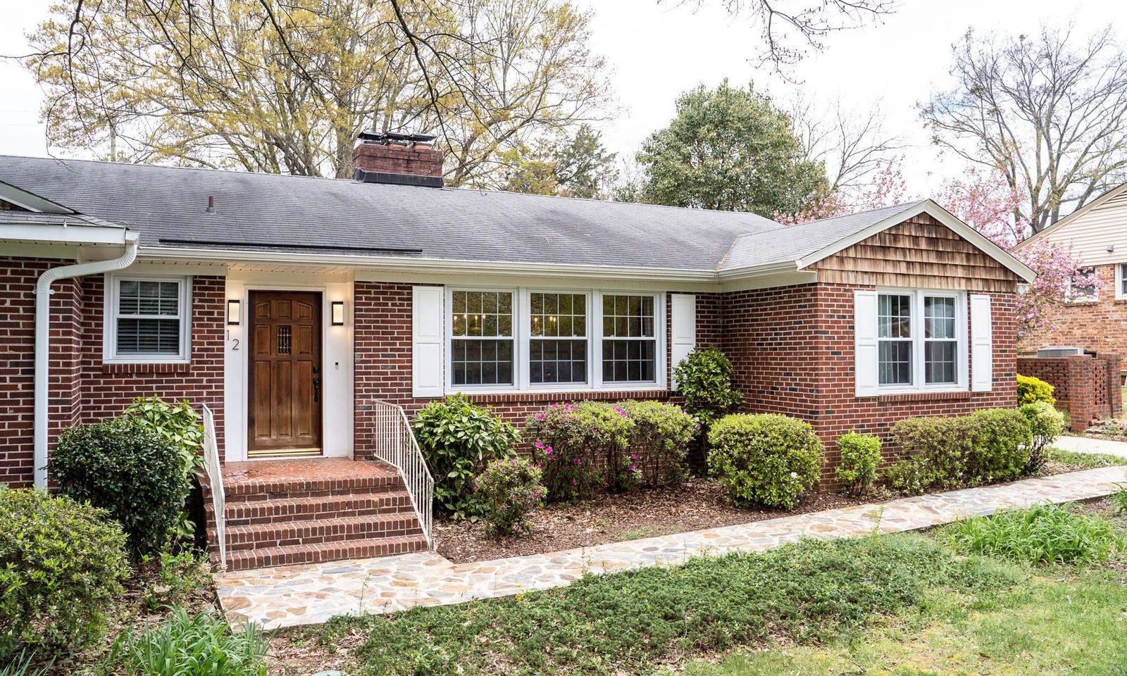 Property image 2 at 12 Ivy Trail, Greenville, SC 29615
