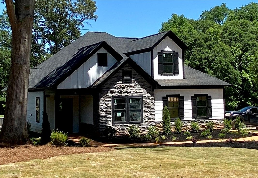 Main image of property at 103 Vineyard Road, Clemson, SC 29631
