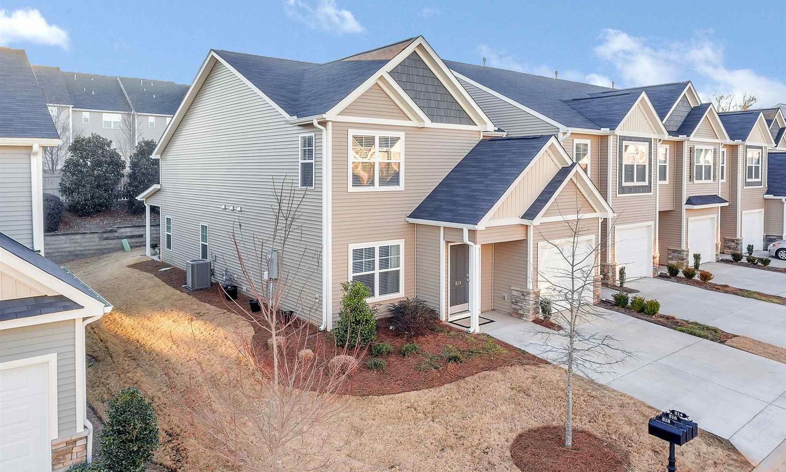 Property image 5 at 818 Stonebriar Street, Simpsonville, SC 29681-6936