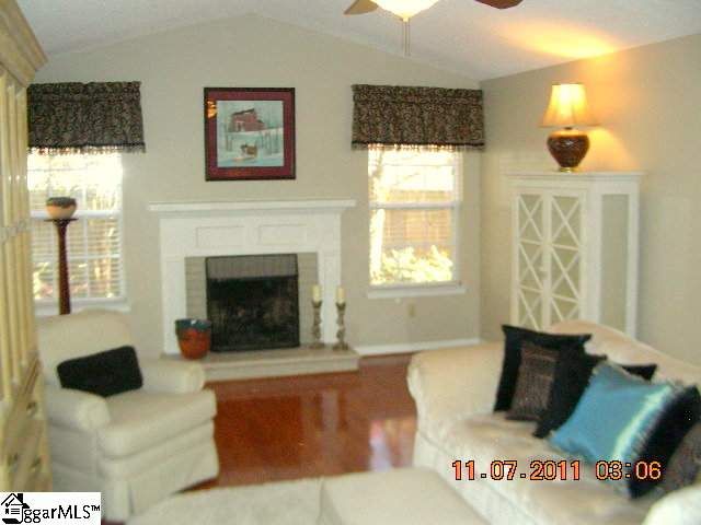 Property image 4 at 24 Hazelnut Court, Taylors, SC 29687