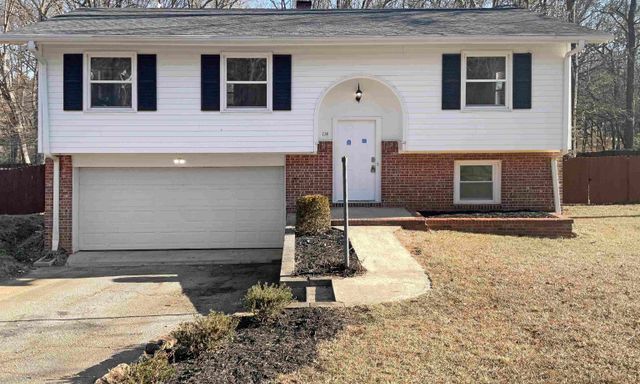 114 Woodridge Circle