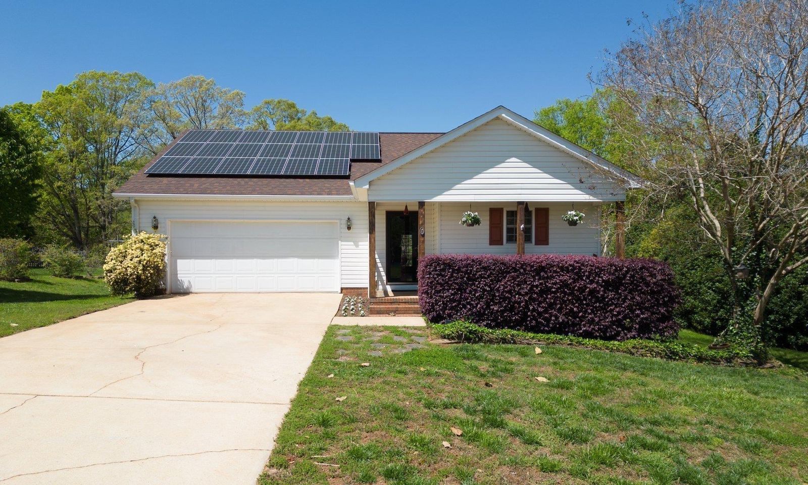 Property image 1 at 27 Raynes Court, Taylors, SC 29687