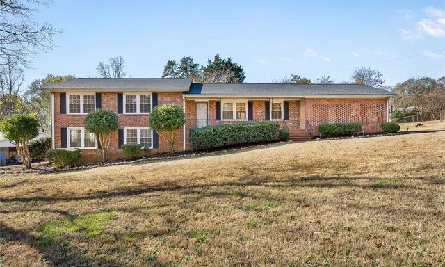 213 Nottingham Way
