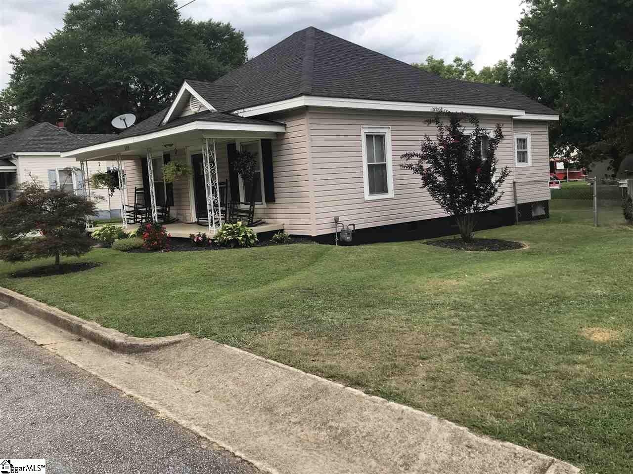 Property image 2 at 109 Albert Street, Greer, SC 29651