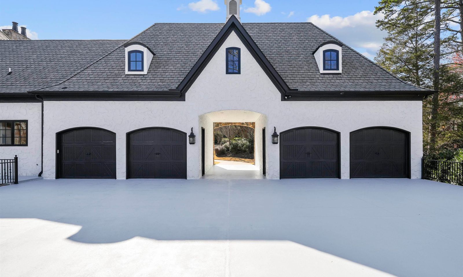 Property image 4 at 19 Greenlee Hill Court, Greenville, SC 29615