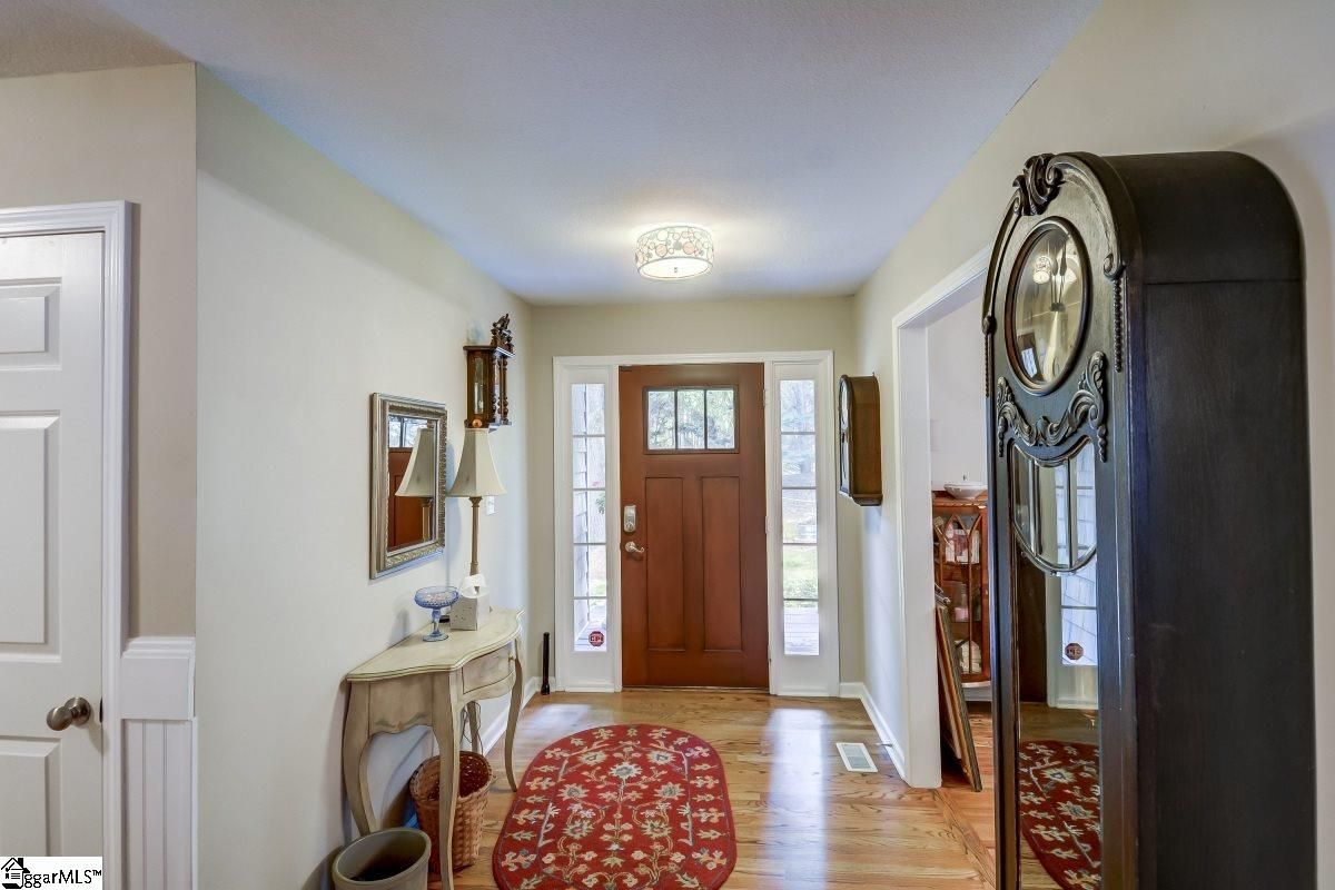 Property image 3 at 113 E Magill Court, Greer, SC 29651