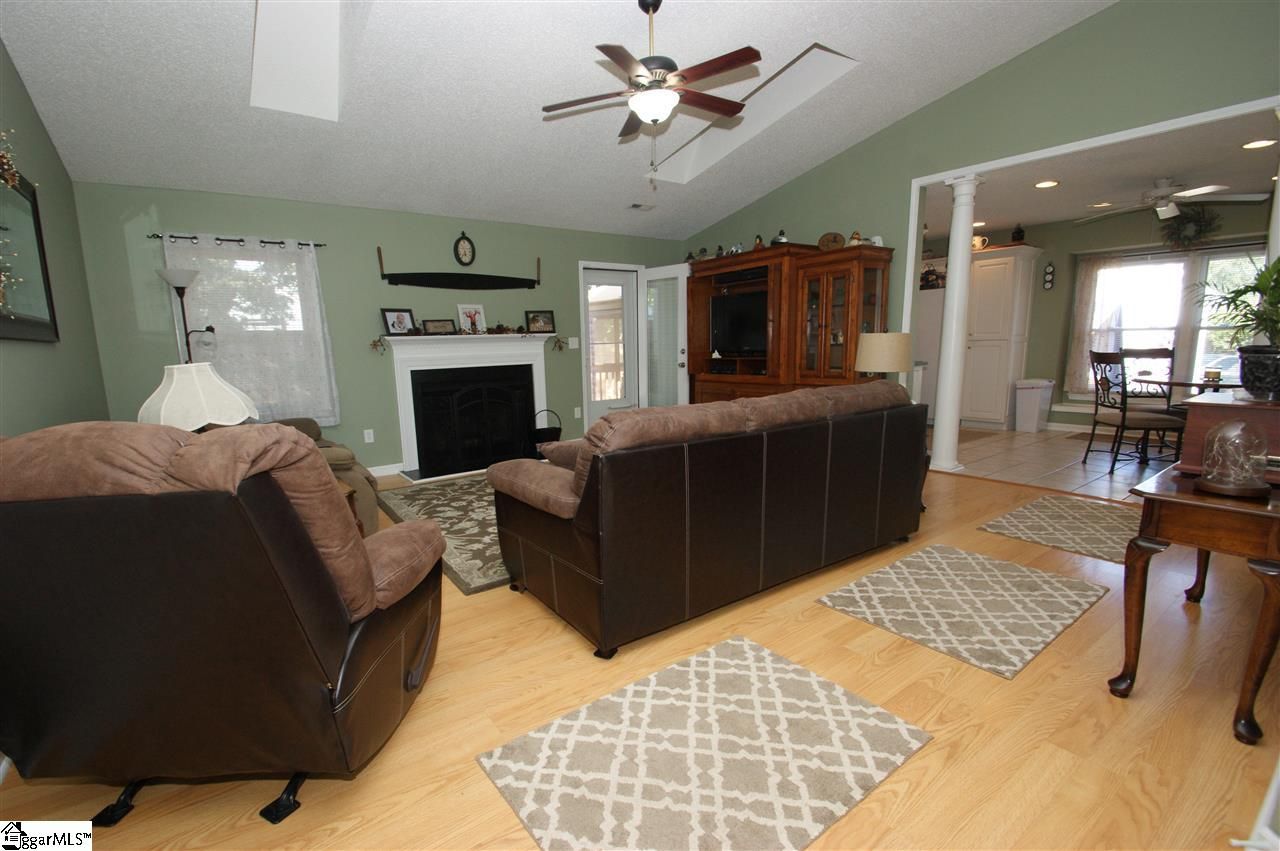 Property image 5 at 400 Keenan Orchard Drive, Mauldin, SC 29662