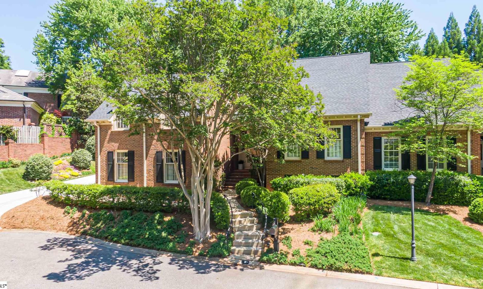 Property image 1 at 8 Landsdown Avenue, Greenville, SC 29601