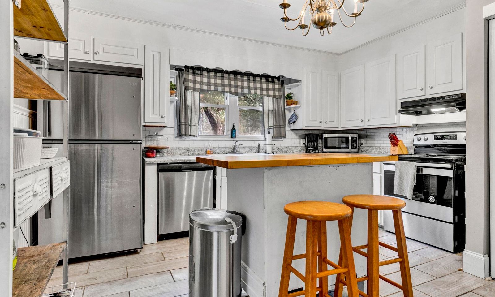 Property image 3 at 153 Margaret Street, Easley, SC 29640