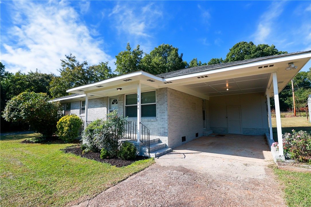 Property image 2 at 2804 Chestnut Drive, Anderson, SC 29624