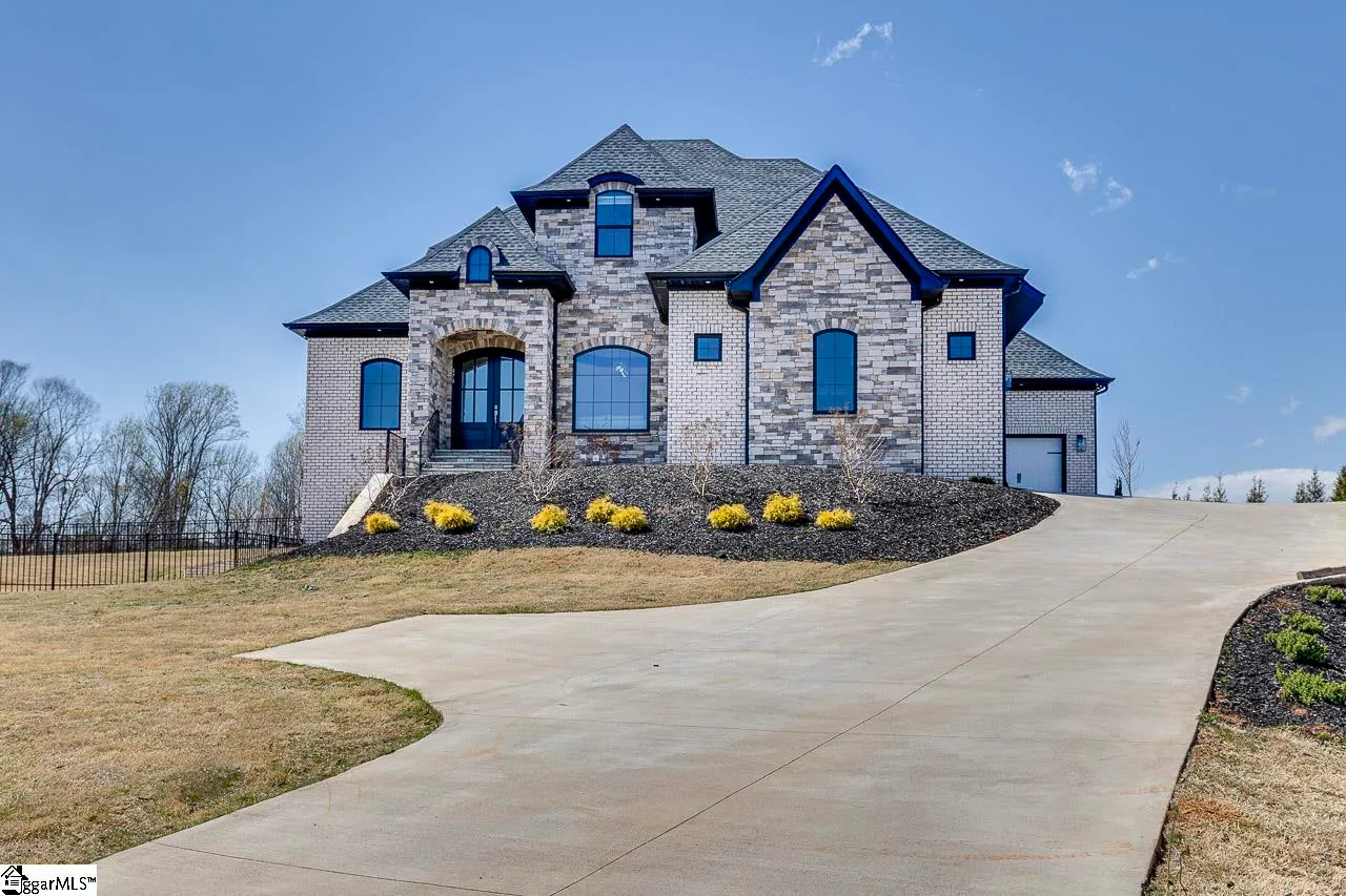 Woodfin Ridge, Inman Community