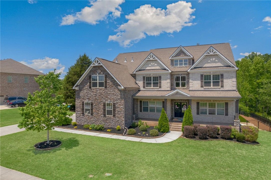 Property image 1 at 105 Mcrae Place, Simpsonville, SC 29681