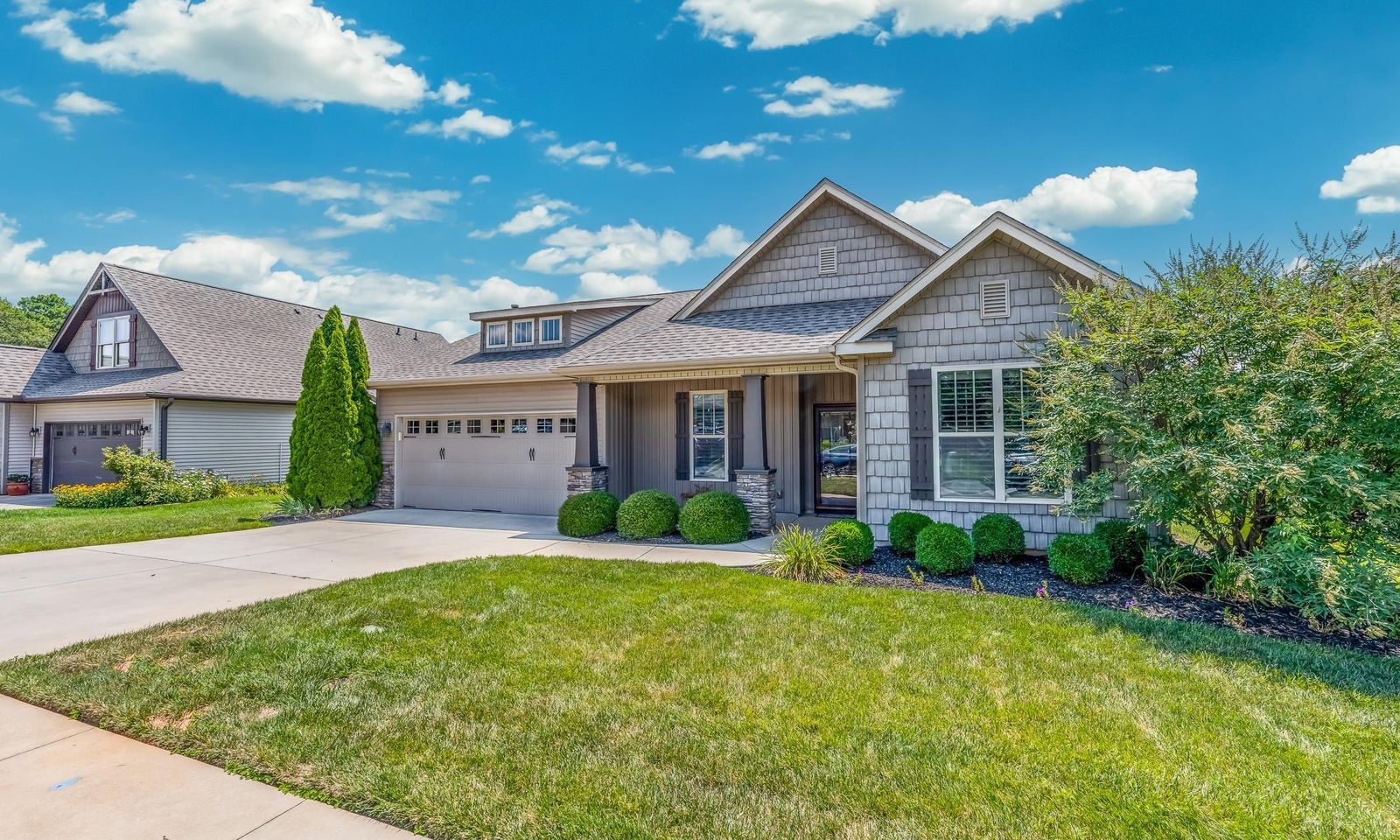 Property image 2 at 5 Canyon Court, Greenville, SC 29607-5088