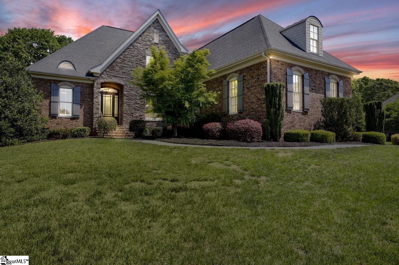 Property image 1 at 808 Brixton Circle, Simpsonville, SC 29681